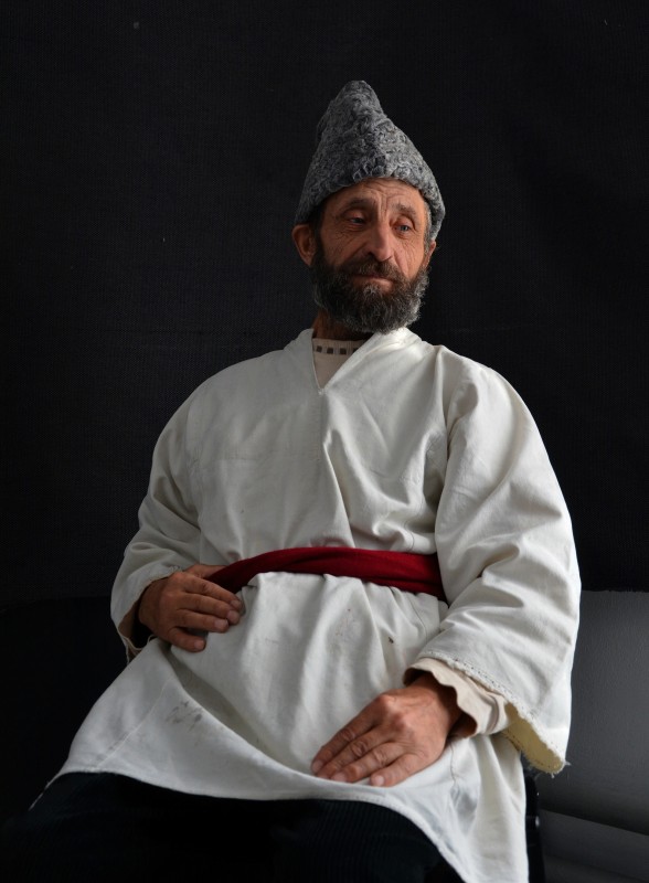 In the workshops. Models  and study process.
10th grade, Carolina Leagul/ 11th grade, Anatol Ghimpu/ 12th grade Oksana Ghimpu.