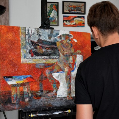 Working on a nude setup. XII grade. Professor: Anatol Ghimpu