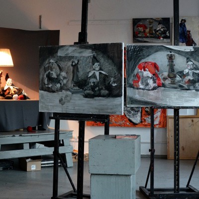 In the workshops. Models  and study process.
10th grade, Carolina Leagul/ 11th grade, Anatol Ghimpu/ 12th grade Oksana Ghimpu.