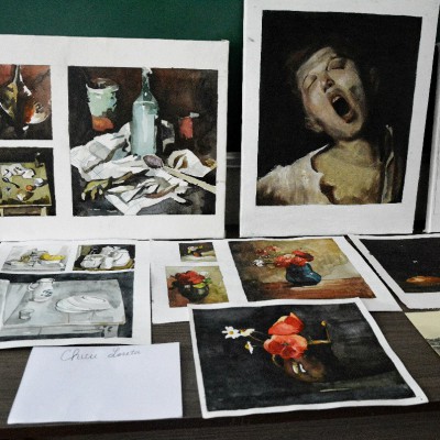 Loreta Chicu at Vizionări în Liceul Academic de Arte Plastice „Igor Vieru” / Copii de pe opere. 5 septembrie 2016