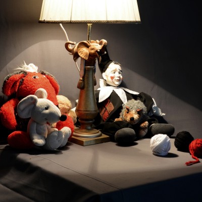 In the workshops. Models  and study process.
10th grade, Carolina Leagul/ 11th grade, Anatol Ghimpu/ 12th grade Oksana Ghimpu.