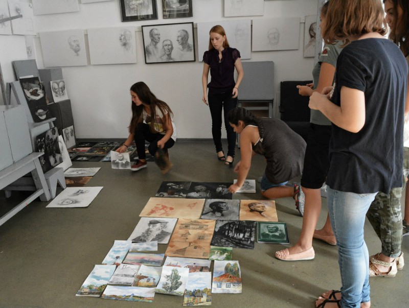 Viewings in the Academic Lyceum of Fine Arts "Igor Vieru" / Copies. 5 September 2016